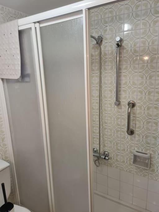 דירות לאון Perforaciones Y Rozas Fernandez Suarez Sl מראה חיצוני תמונה